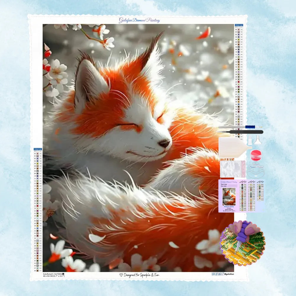 5D Diamond Painting Motiv: Ein unglaublich süßer, schlafender rot-weißer Fuchs, der gemütlich eingekuschelt zwischen sanften weißen Frühlingsblüten liegt.