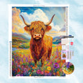 5D Diamond Painting Motiv: Ein zotteliges Highland-Rind in einem bunten Wildblumenfeld im modernen Ölgemälde-Stil.