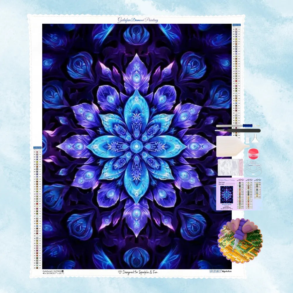 5D Diamond Painting Motiv: Ein symmetrisches, leuchtendes Mandala in Blau- und Lilatönen, das an eine Lotusblüte und Pfauenfedern erinnert.