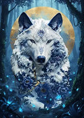 Elegante digitale Fantasy-Illustration eines weißen Wolfes mit detaillierten blauen Blumenverzierungen und einem goldenen Hintergrund in einem mystischen Wald.