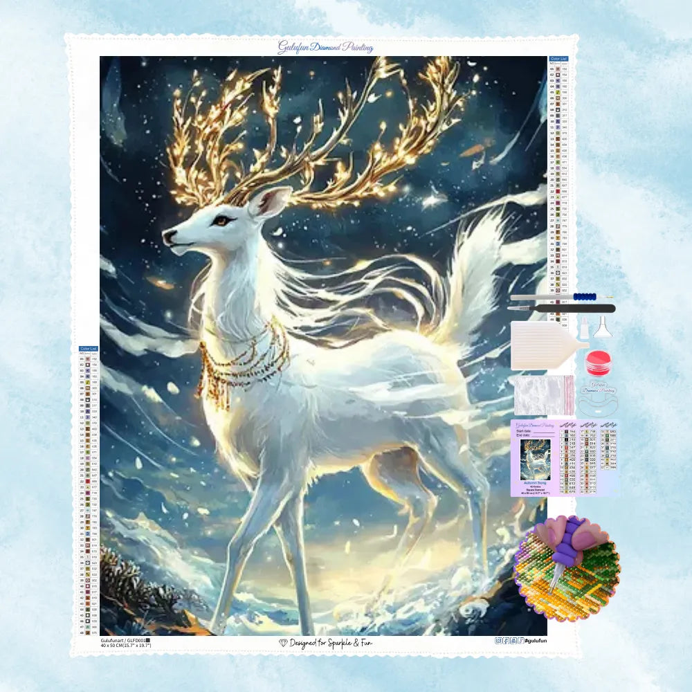5D Diamond Painting Motiv: Ein eleganter weißer Hirsch mit goldenem Schmuck und leuchtenden Geweih-Lichtern in einer verschneiten Winternacht.
